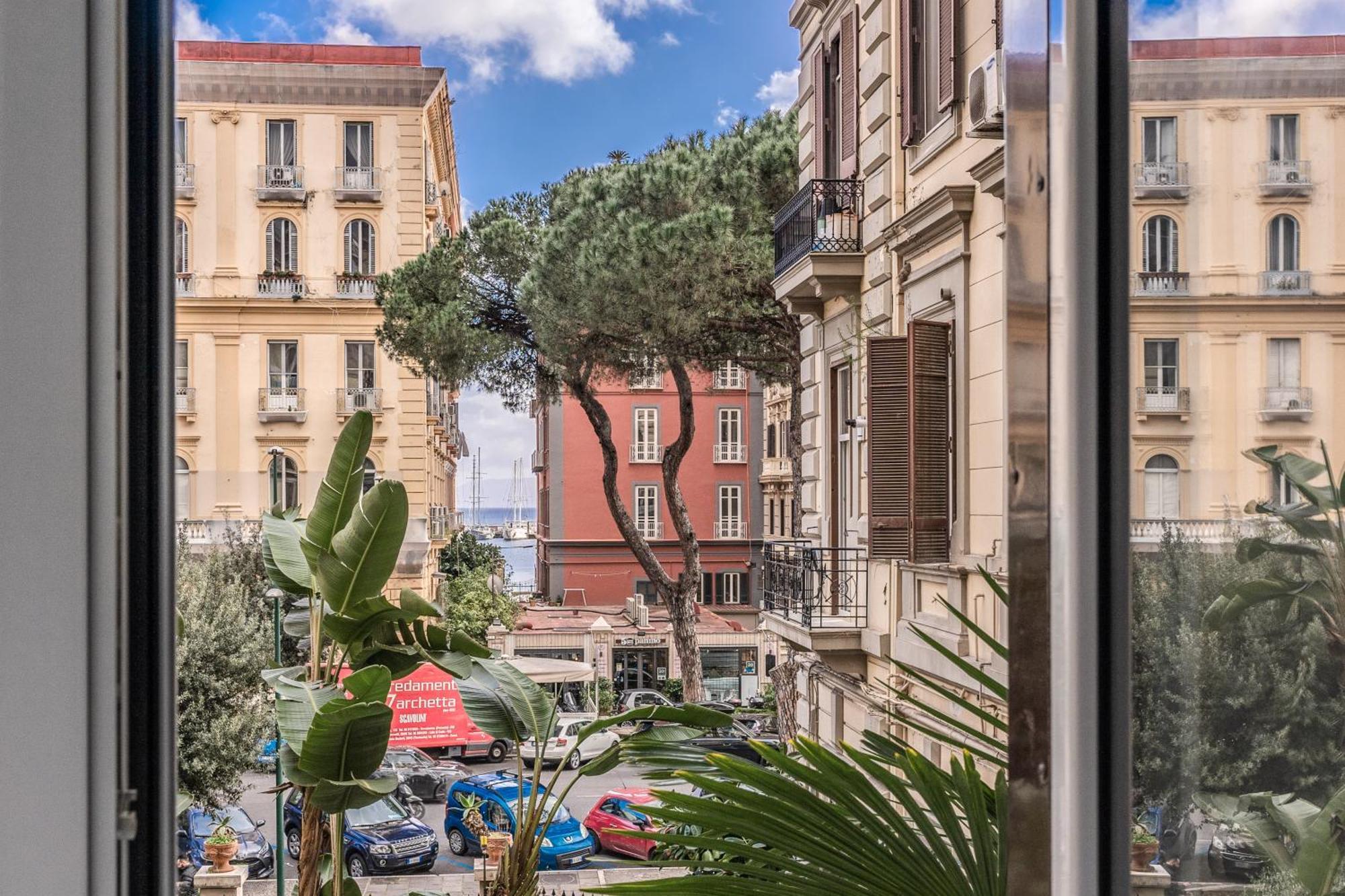 Gramsci Boutique * Naples